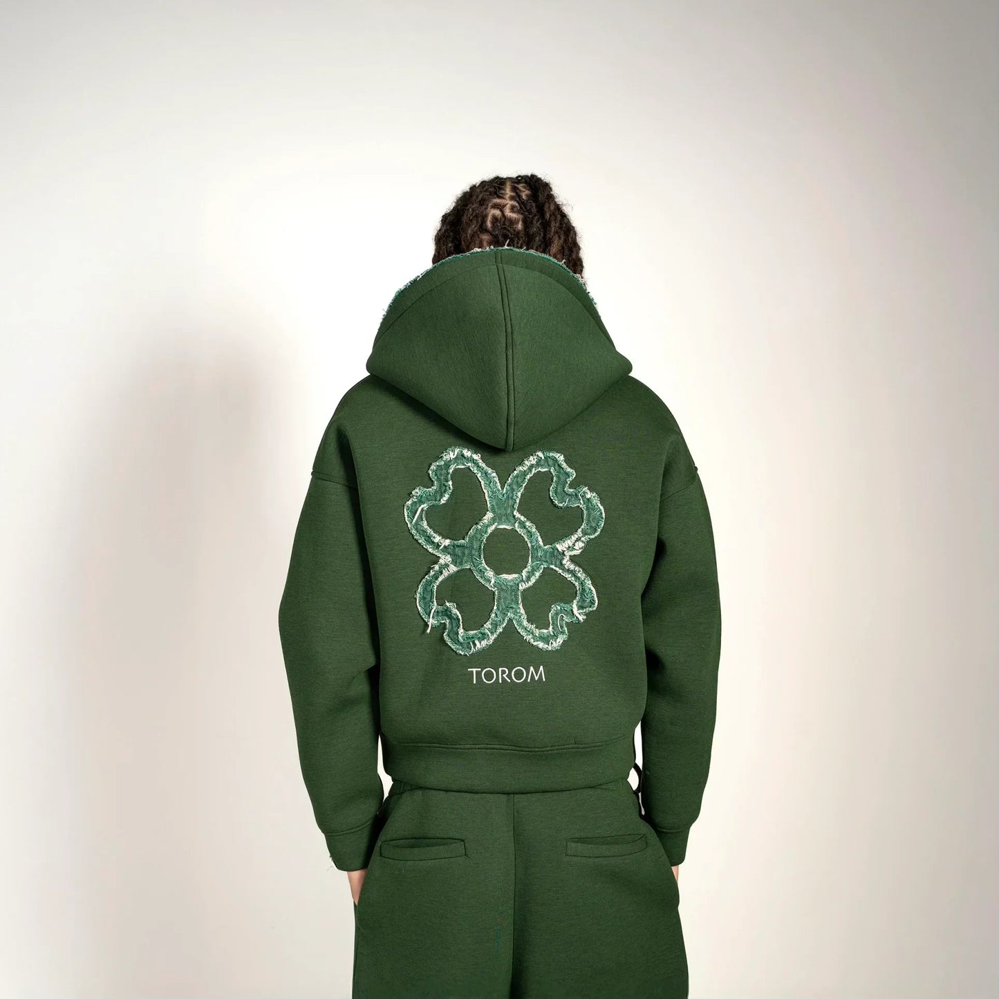 TOROM - GREEN TRACKSUIT