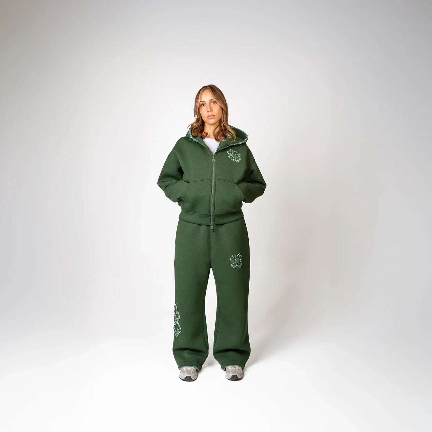 TOROM - GREEN TRACKSUIT