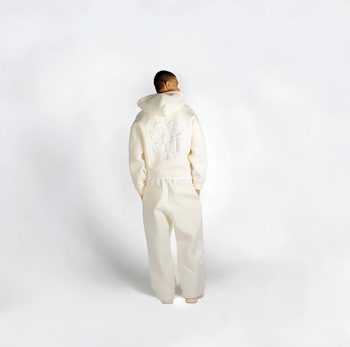 TOROM - CREAM TRACKSUIT