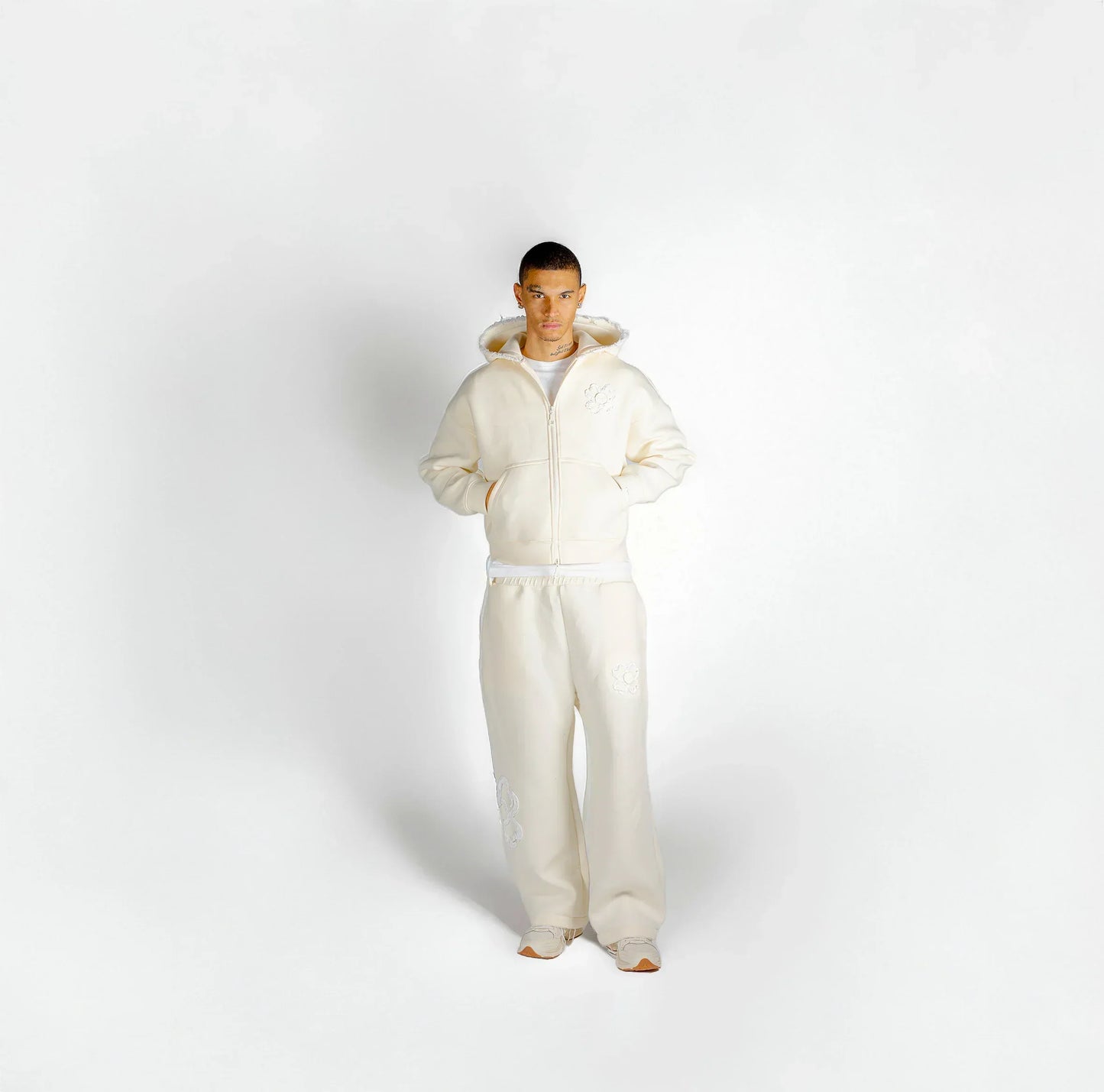 TOROM - CREAM TRACKSUIT